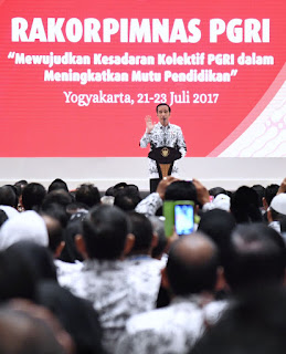 Presiden Republik Indonesia Ingatkan Peranan Guru Antisipasi Perubahan Zaman