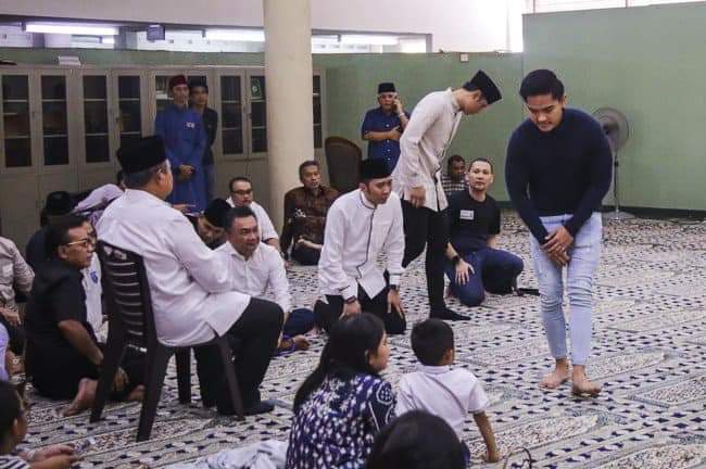 Kaesang Pangarep Putra Jokowi, Melayat Persemayaman Ibu Ani Yudhoyono di KBRI Singapura