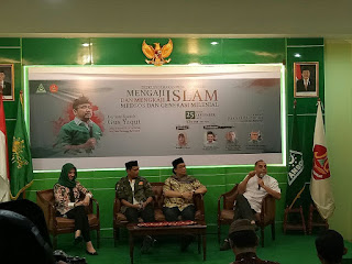 DISKUSI : MENGAJI DAN MENGKAJI ISLAM DALAM MEDSOS DAN GENERASI MILENIAL.: MUDA/I HARUS JADI AGEN PERUBAHAN