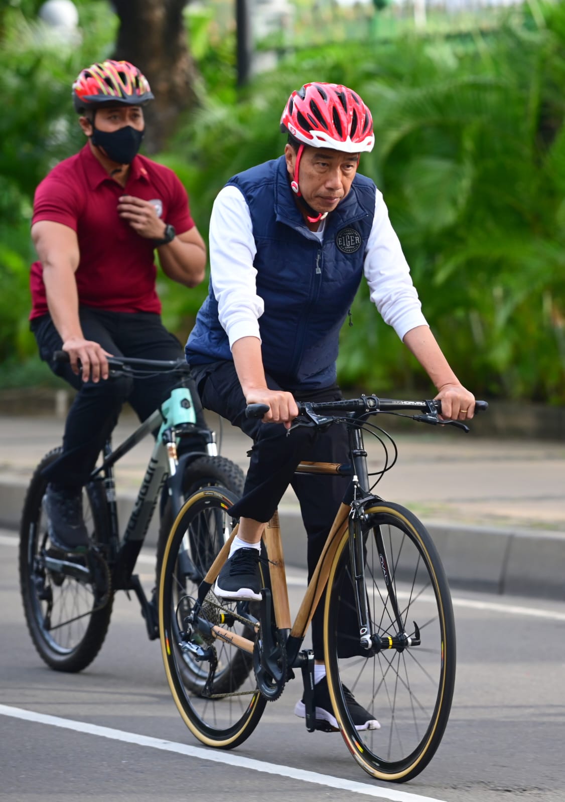 Bersepeda Bambu Miliknya Presiden Jokowi Menyusuri CFD Sudirman Thamrin Jakarta