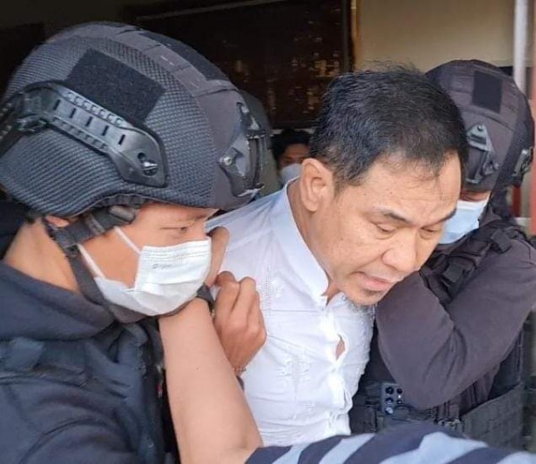 Breaking News: Petinggi FPI Munarman Ditangkap Polisi Terkait Kasus Terorisme