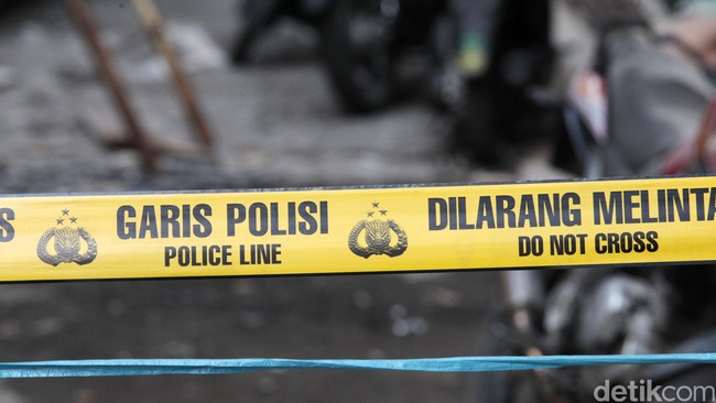 Naas 4 Gurandil Kabupaten Bogor Mati Lemas di Liang Tanah Berlumpur Emas