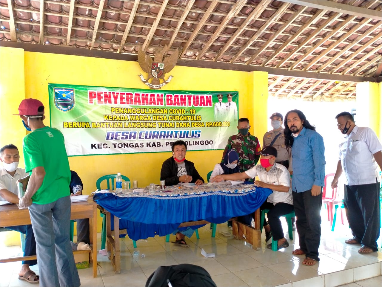 Sempat Ricuh, Penyaluran Bansos 360 Penerima BLT DD Curahtulis Akhirnya  Berjalan Kondusif 