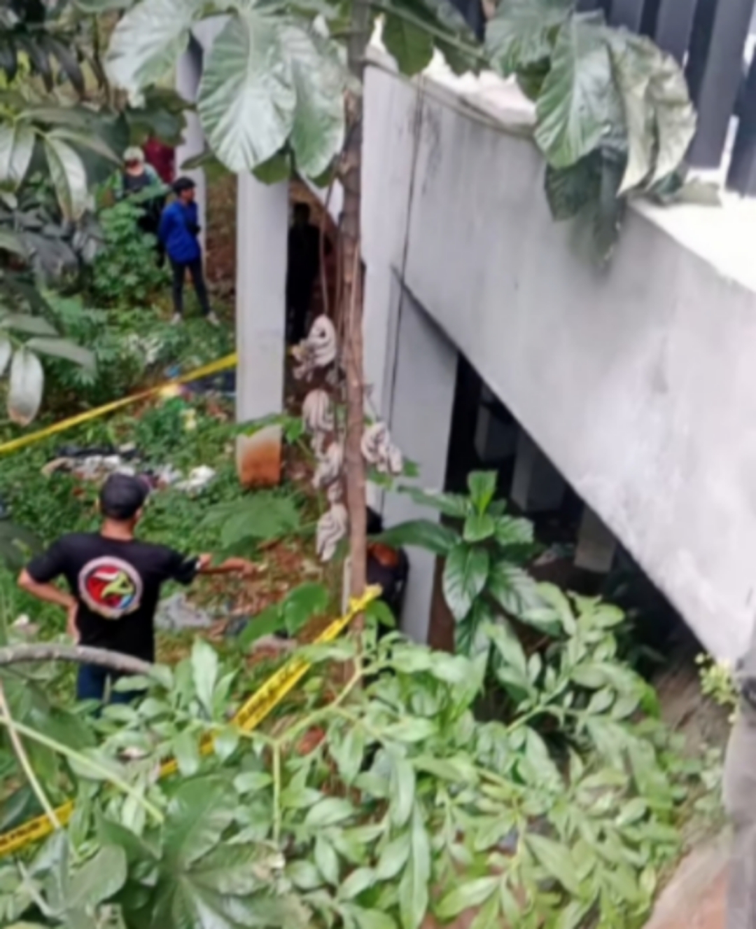 Depok Gempar! Pria Ditemukan Tewas Gantung Diri di Tugu Selamat Datang, Simbol Kota Jadi Saksi Nestapa