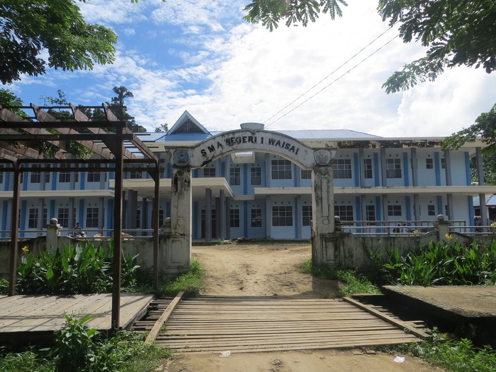 Mahalnya Biaya Masuk SMA Negeri 1 Raja Ampat