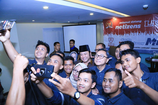 Ketua MPR : Gunakan Medsos Untuk Merawat Keberagaman Dan Persatuan