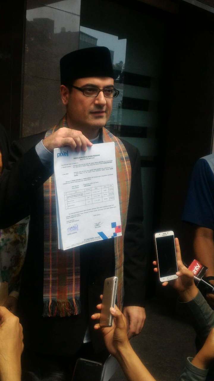 Sam Aliano Melaporkan Pengrusakan Baliho Ke Polres Metro Jakarta Selatan