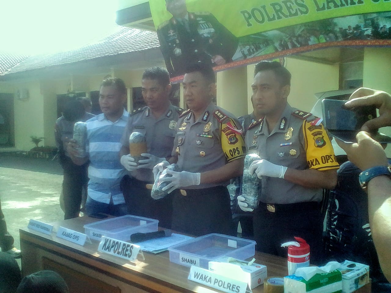 Polres Lampung Selatan Gagalkan Pengiriman 3500 Gram Sabu