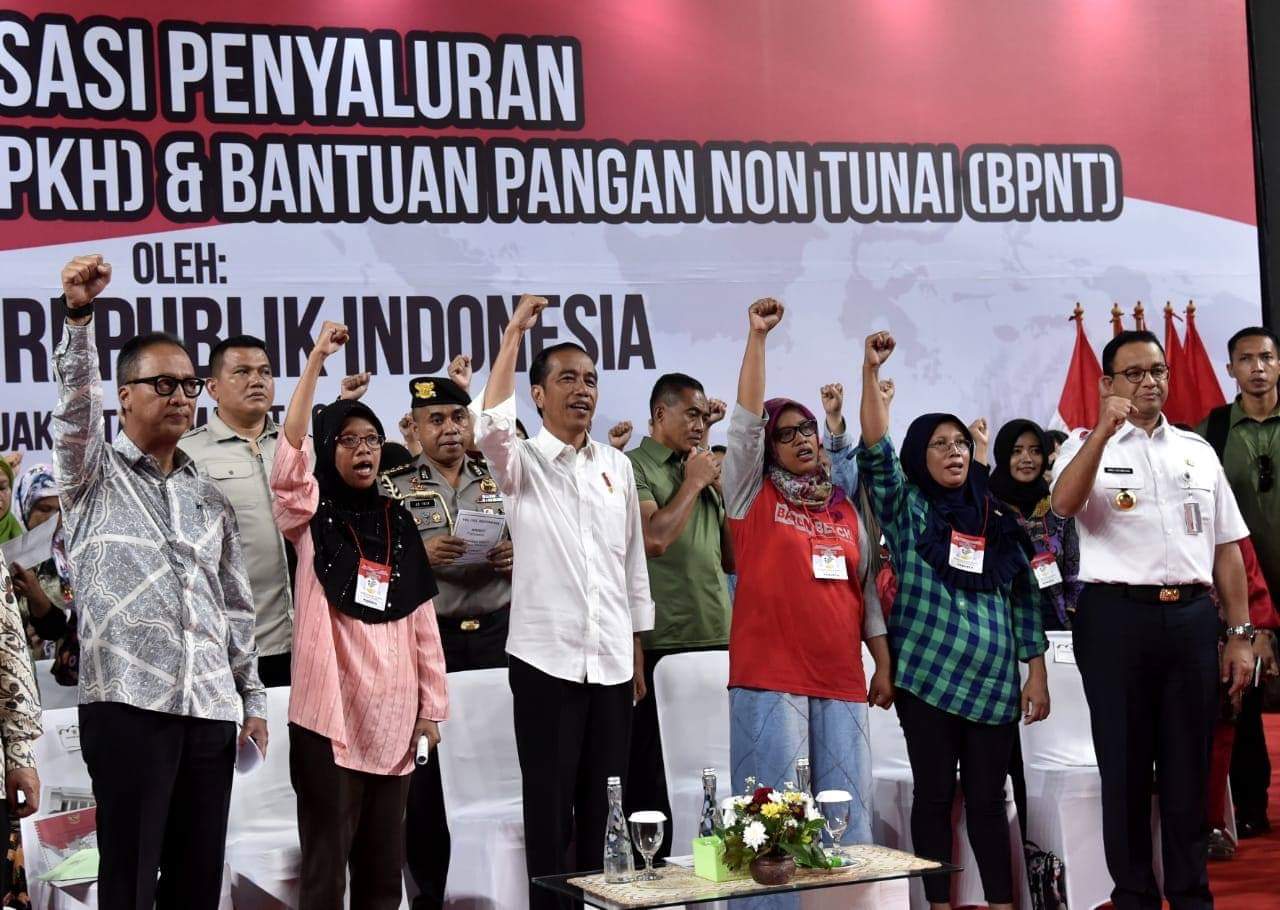 Sosialisasikan PKH di Jakarta, Presiden Jokowi Didampingi Gubernur Anies