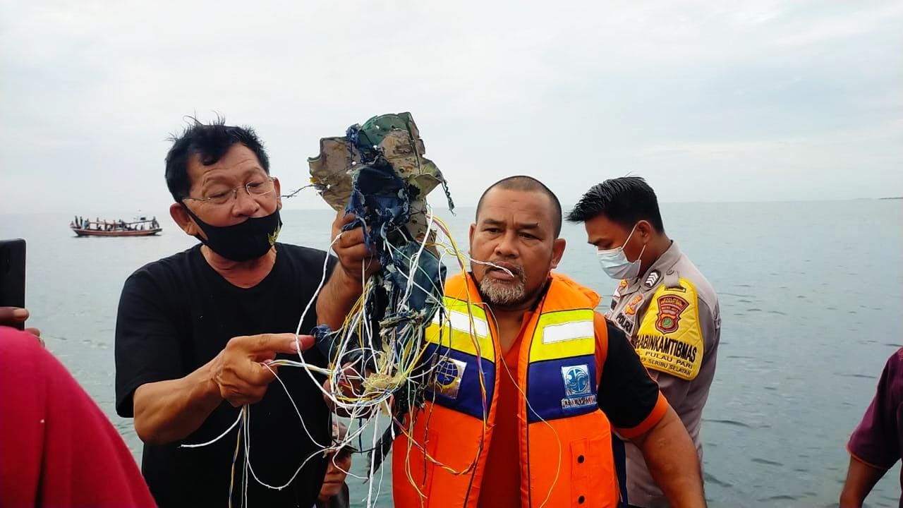 Breaking News: Pesawat Sri Wijaya Rute Jakarta Pontianak Lost Kontak di Laut Jawa
