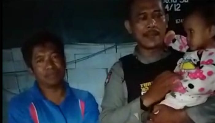 Pukul 3 Pagi Balita 2 Tahun Berjalan Sendirian, Diselamatkan Polisi