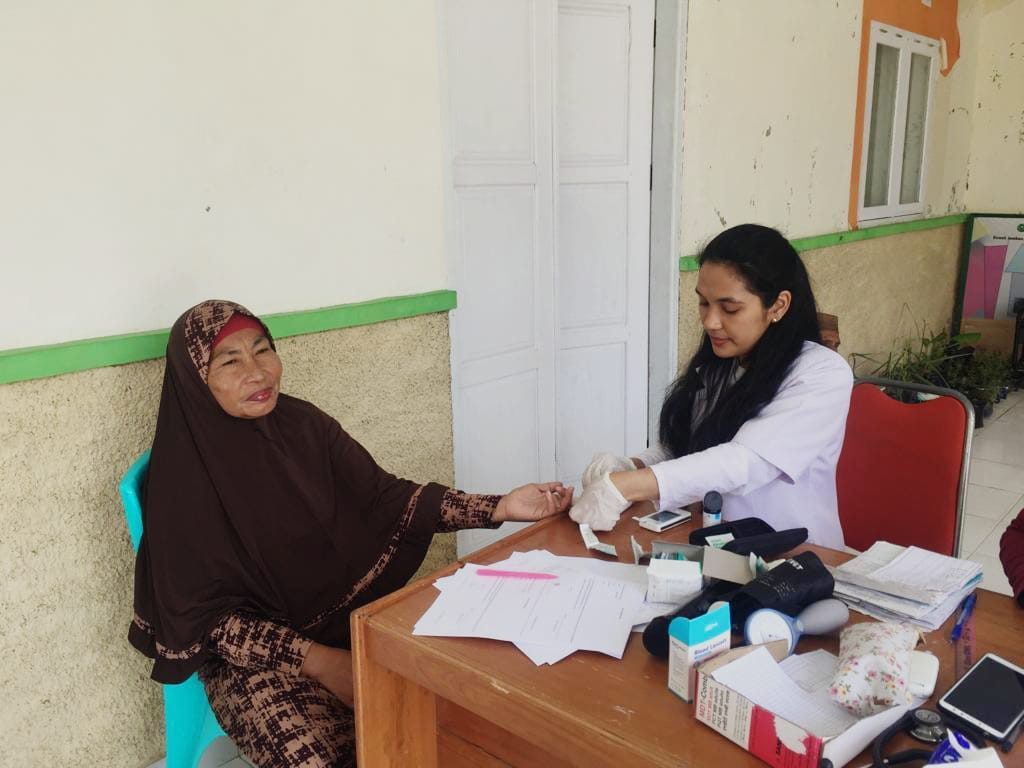 Jessica, Dokter Cantik yang Mengabdi di Wilayah Terpencil Gorontalo