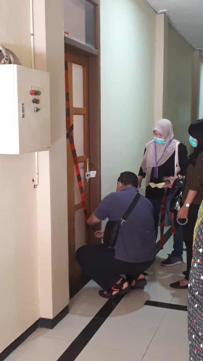Pasuruan Heboh, KPK Datangi Kantor Pemerintah Pasuruan Dan Menyegel 3 Ruangan Dinas Pemkot Pasuruan