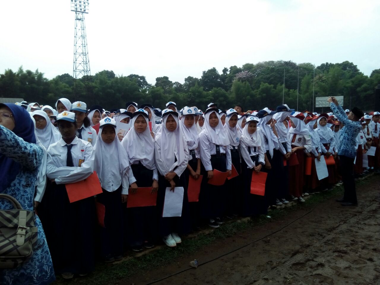 PERNAK-PERNIK DIBALIK PENERIMA REKOR MURI UNTUK WALIKOTA BOGOR