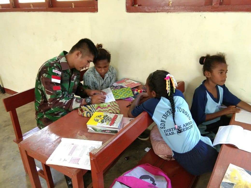 Minim Pengajar di Perbatasan RI-PNG, Kepsek Minta Bantuan Satgas Yonif PR/328 
