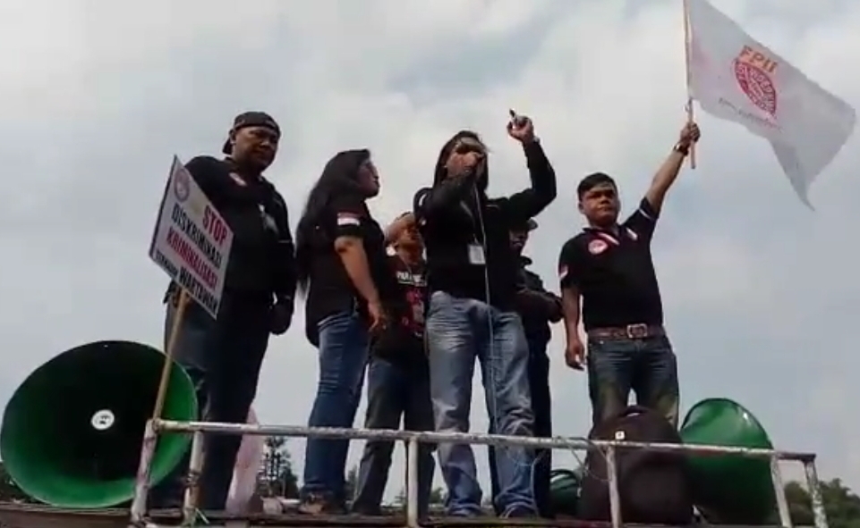Sidang Perdana Pra Peradilan Kasus Kriminalisasi Pers di PN Simalungun Diwarnai Aksi Protes Jurnalis Siantar Simalungun