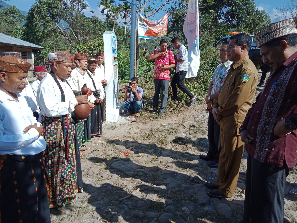 Plt.  Sekda Matim Buka Pencanangan 15 Desa Kampung KB di Matim