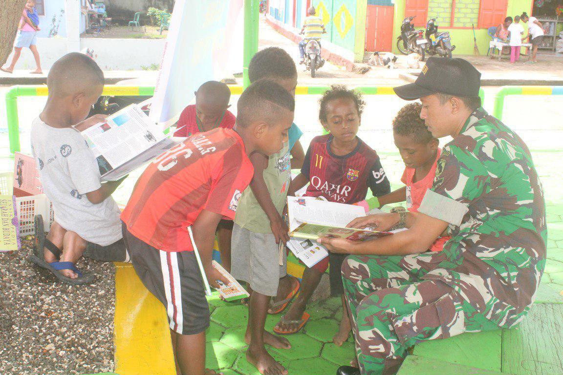 Perpustakaan Keliling Warnai Lokasi TMMD