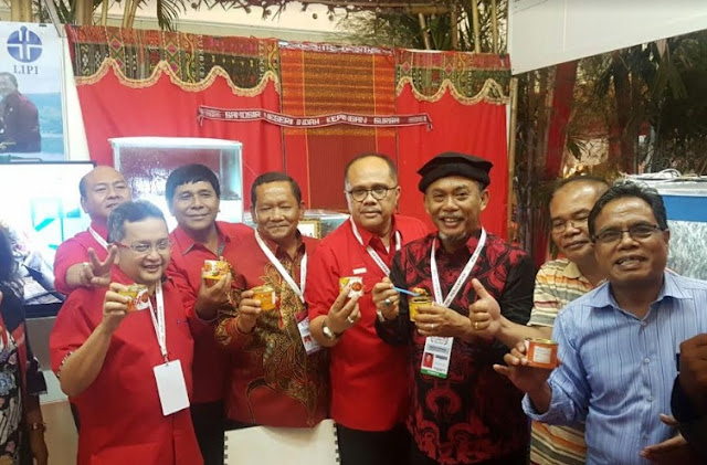 Pamerkan "Ikan Mas Arsik Kaleng" di Rakornas Tiga Pilar PDI