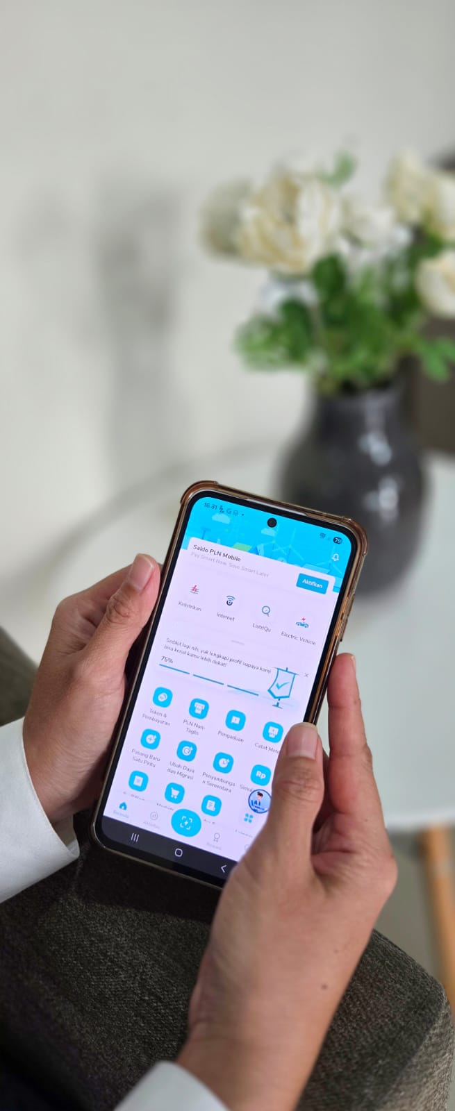 Bayar Listrik Makin Mudah, PLN UP3 Depok Ajak Pelanggan Gunakan PLN Mobile