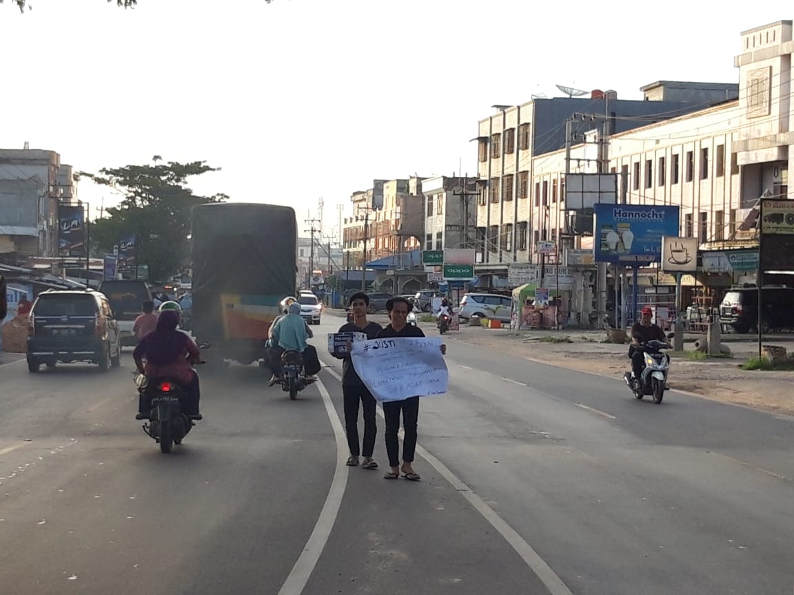 Justice For Bongku, Mahasiswa Dan Pemuda Galang Dana Lewat Aksi Ngamen Amal.
