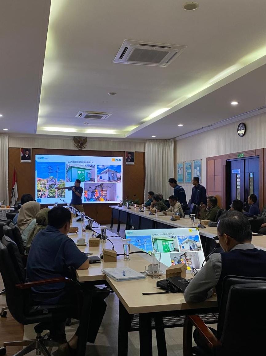 PLN UP3 Depok Gelar Edukasi Listrik, Ajak Masyarakat di Lingkungan Pasar di Kota Depok Gunakan Listrik dengan Aman