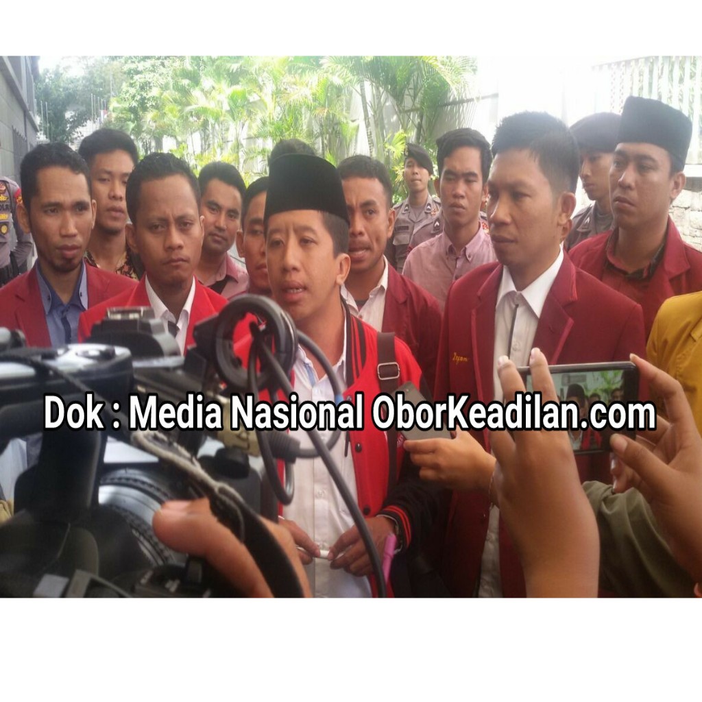 ANGKATAN MUDA MUHAMMADIYAH MENDESAK KETUA MK MUNDUR