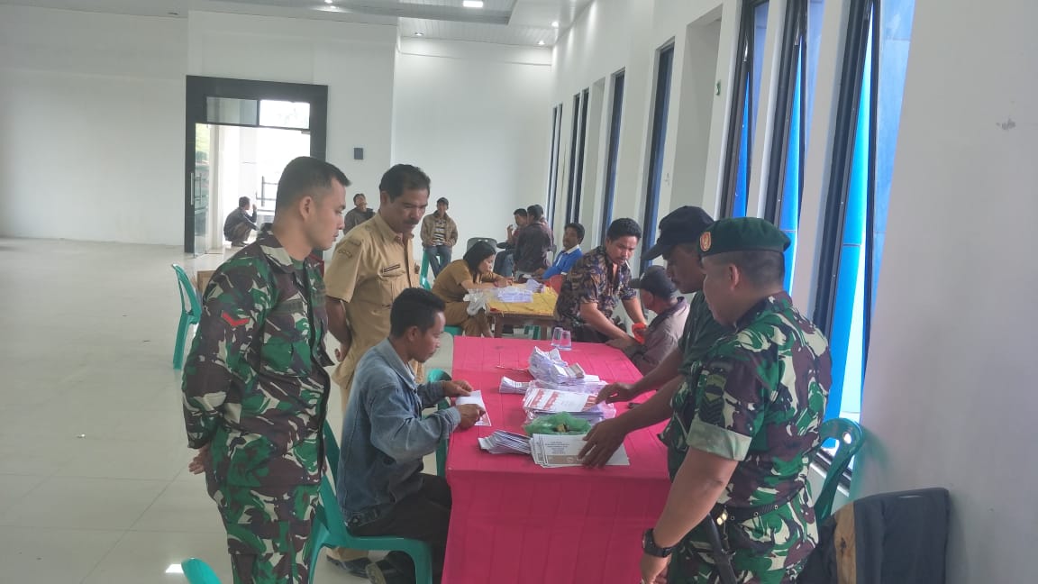 Terkait Pilkades, Koramil 15/Habinsaran Awasi Pelipatan Kertas Suara