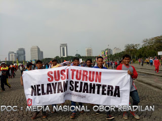 SUSI DIDEMO ALIANSI NELAYAN INDONESIA DI DEPAN ISTANA NEGARA MENENTANG " PERMEN No 2/2015 "