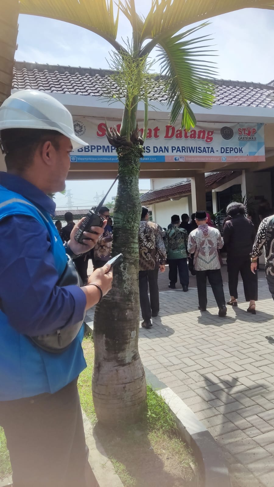 PLN UP3 Depok Siagakan Jaringan Listrik Jelang Pembukaan Pelatihan Kompetensi Vokasi yang Dihadiri Mendikdasmen
