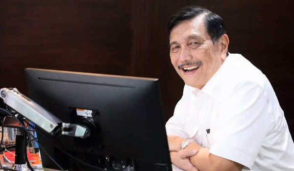Jokowi Tugaskan Luhut Binsar Panjaitan Jadi Menteri KKP Ad Interim Gantikan Edhy Prabowo 
