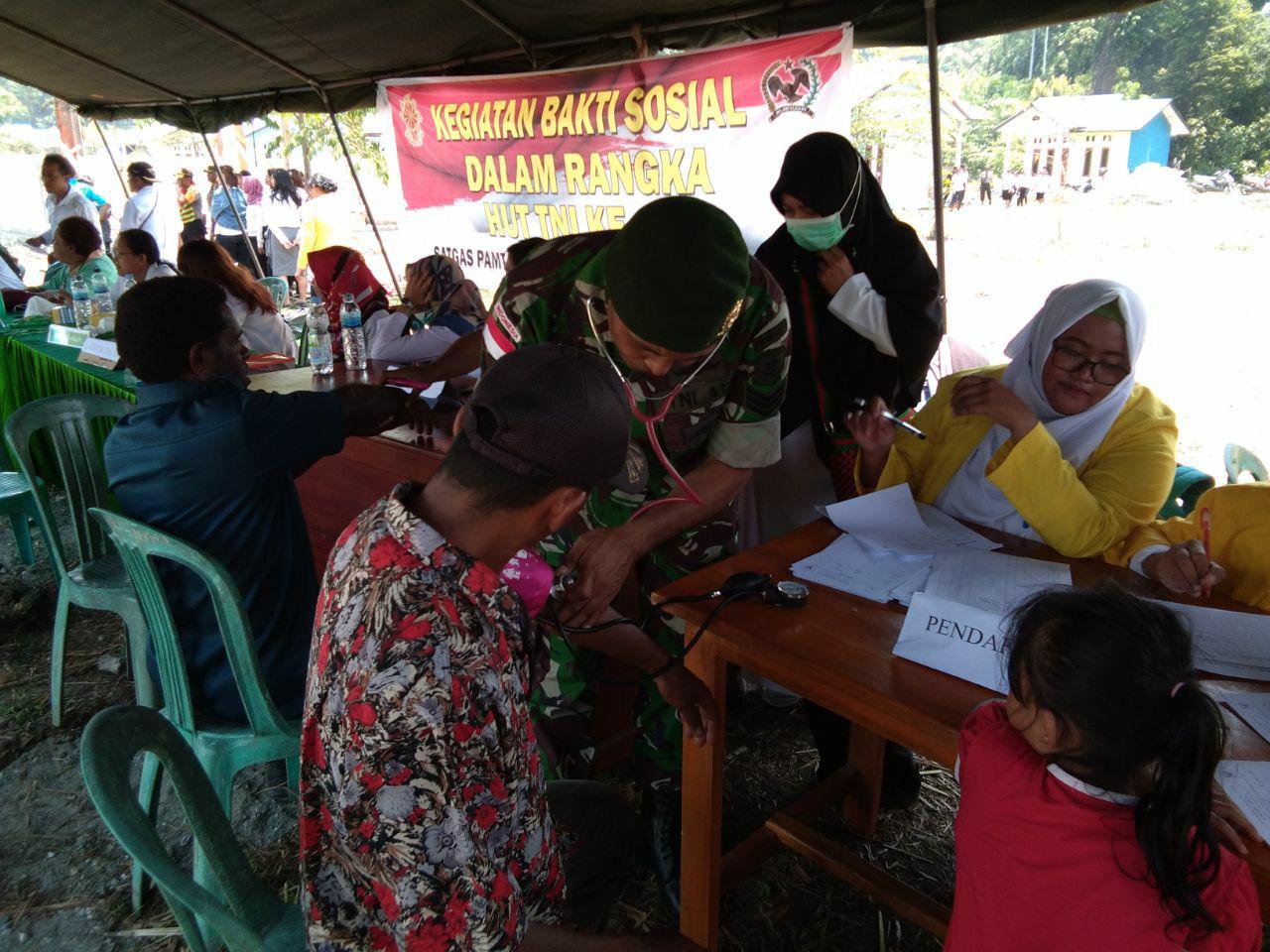 Satgas Yonif PR 501 Kostrad Gelar Pengobatan Gratis Untuk Masyarakat Jayapura 
