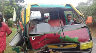 Dua Pengemudi Kritis Akibat Kecalakaan Di Jalan Lintas Barat