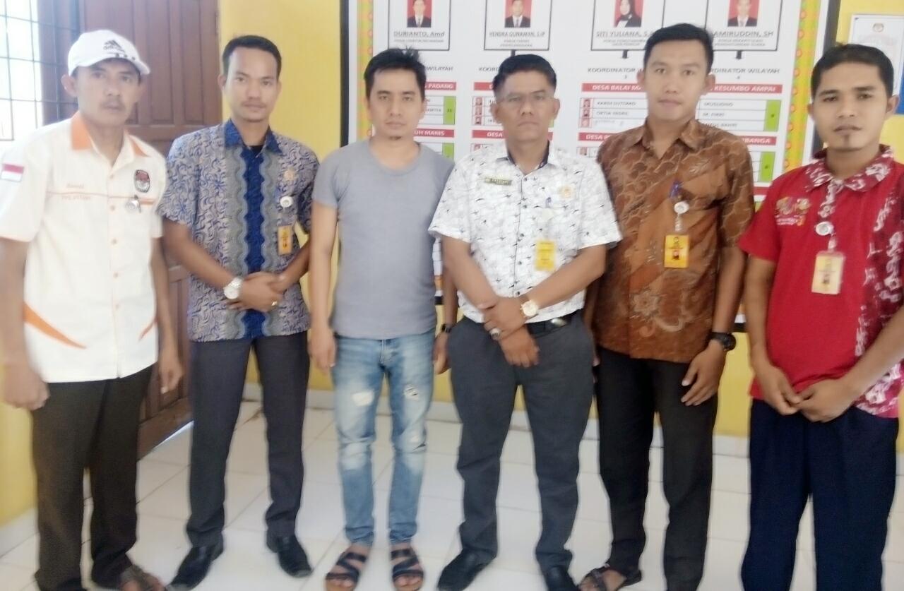 Ketua PPK Terangkan Perekapan Hasil Suara Di Kecamatan Bathin Solapan Sudah 90 %