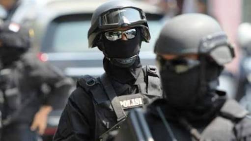 Densus 88 Anti-Teror Berhasil Amankan 4 Bom di Riau