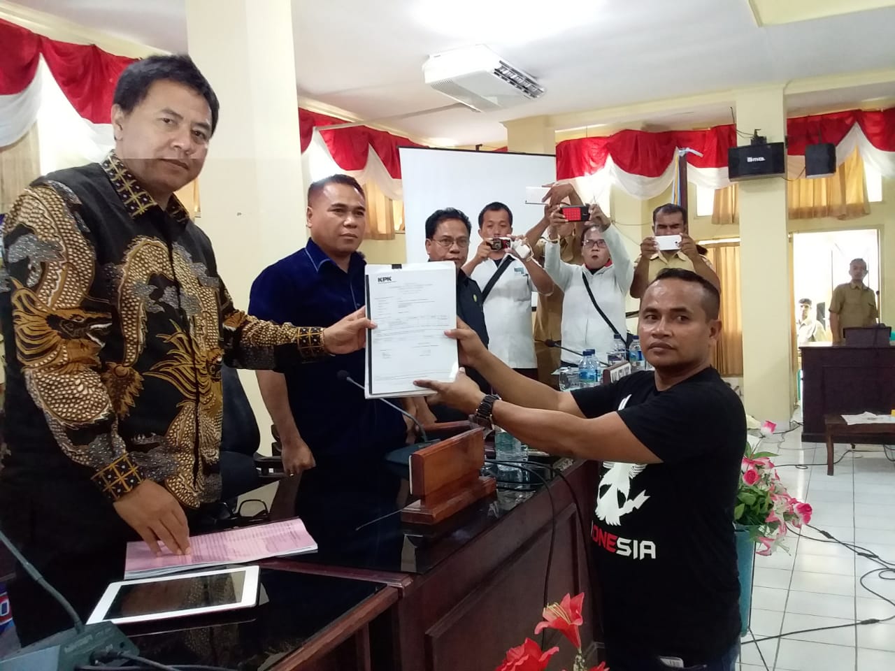 KPK Sambangi Kabupaten Rote Ndao di Sambut Demo Besar-Besaran Oleh ANTRA RI.