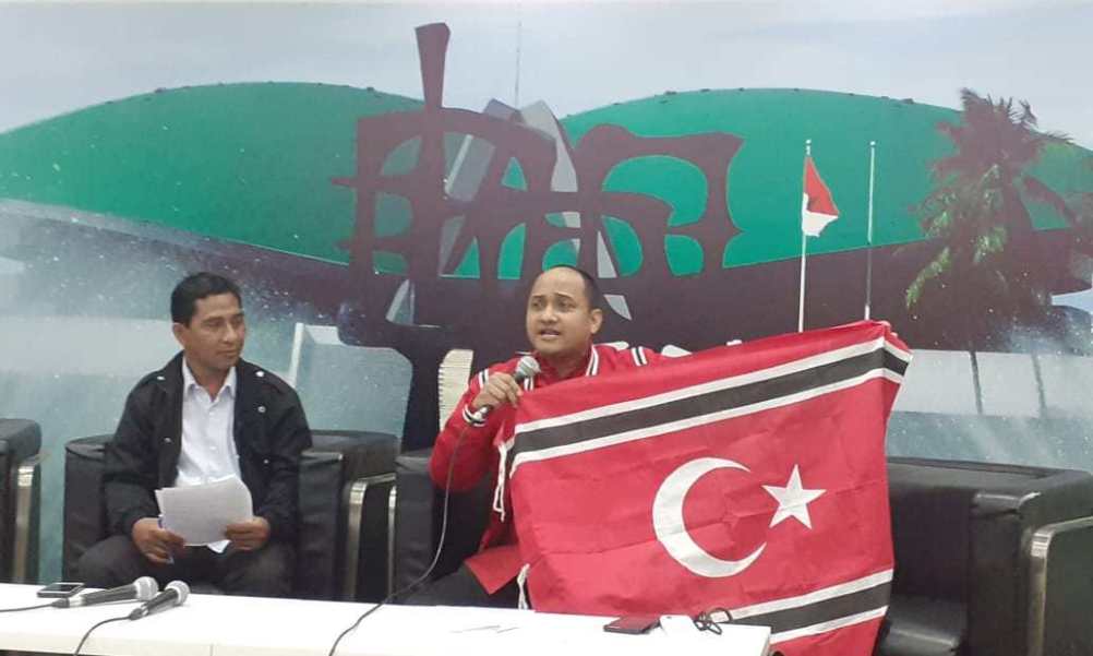Bendera Lokal Aceh Dibentangkan Di DPR RI, Ini 5 Poin Sikap Senator Fachrul razi