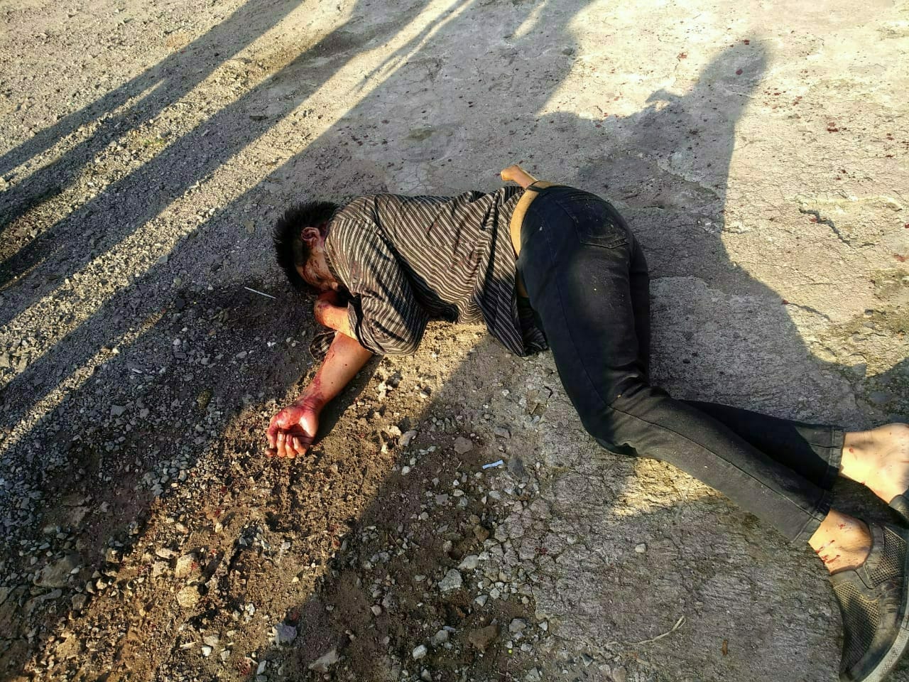 Lampung Berdarah, !!.1 orang Tewas 1 Orang Luka luka Akibat Bentrok 
