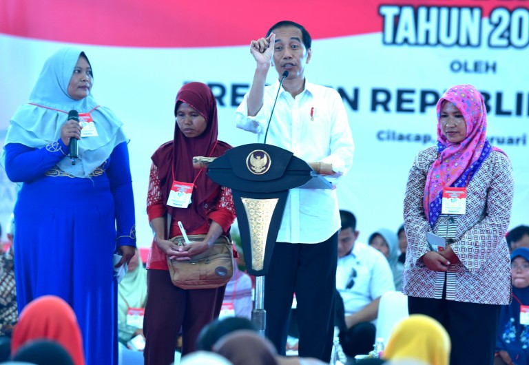 Tingkatkan Pelayanan, Presiden Jokowi Minta Semua PNS Mendekat Kepada Masyarakat
