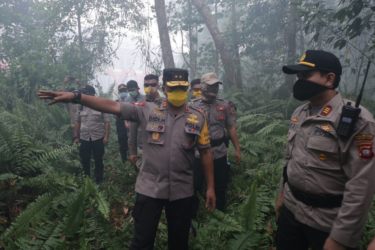 Harus Saling Bantu Memadamkan Api