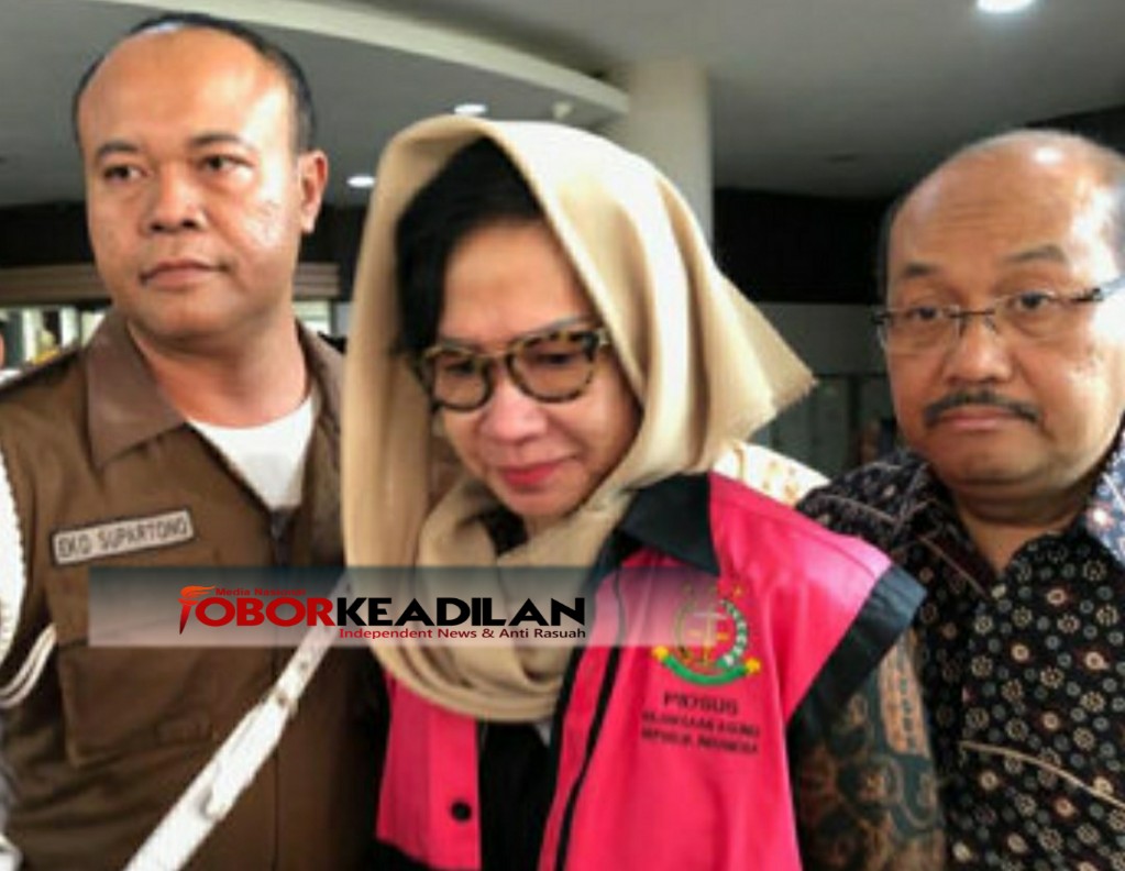 Nangis Saat Ditahan Kejagung, Karen Agustiawan Dirut Pertamina Tersandung Pidana Korupsi