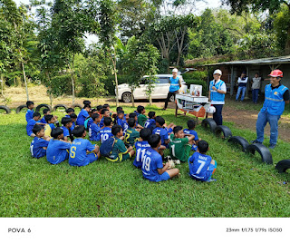 PLN ULP Sawangan Edukasi Keamanan Kelistrikan di Lapangan Sepak Bola Pele