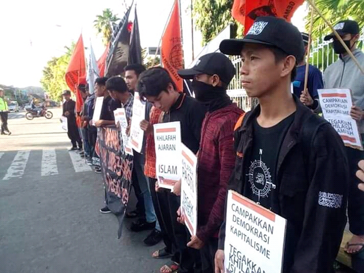 HTI Radikal Teror Diduga Berganti Nama Jadi Royatul, Tipu Umat