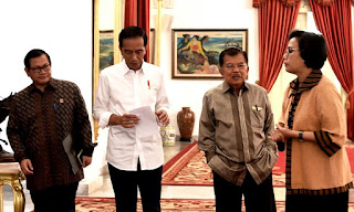 PRESIDEN INGATKAN JAJARANNYA UNTUK BERHATI-HATI TERBITKAN PERATURAN