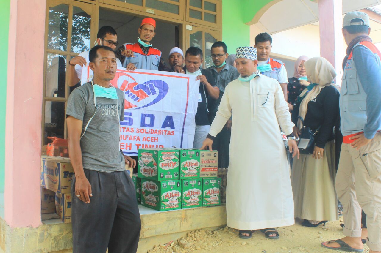KSDA Aceh Salurkan Bantuan dan Minta Pemerintah Bina Masyarakat  Rantau Peurelak