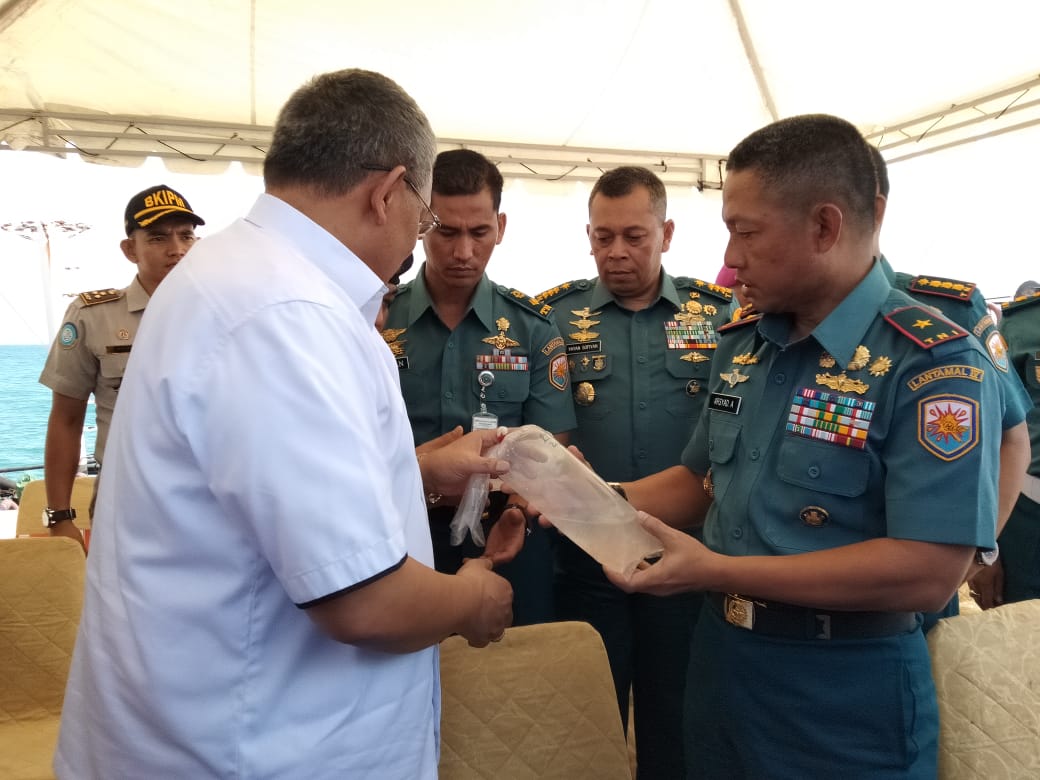 TIM F1QR LANAL BATAM "PATAHKAN PENYELUNDUPAN BIBIT LOBSTER"