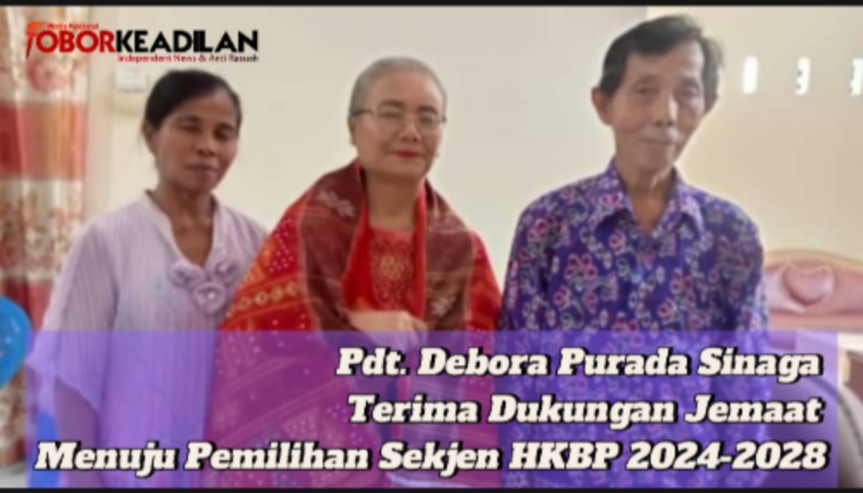 Pdt. Debora Sinaga Menerima Ulos Borhat-borhat, Didukung untuk Jadi Sekjen HKBP Pertama Perempuan