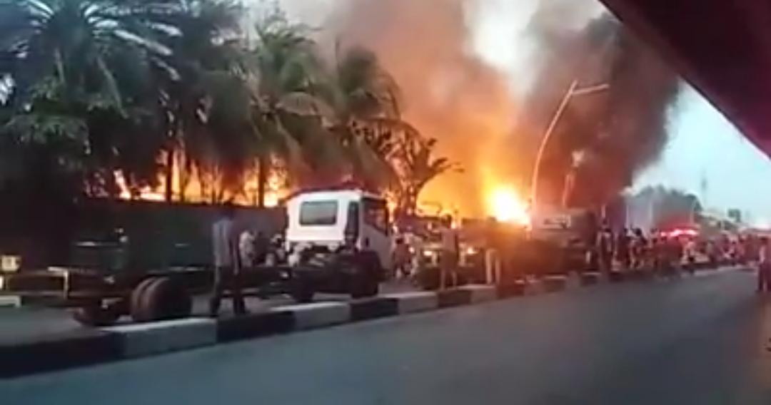 14 Mobil Hangus Terbakar Sekitar Ancol Pademangan Jakarta 