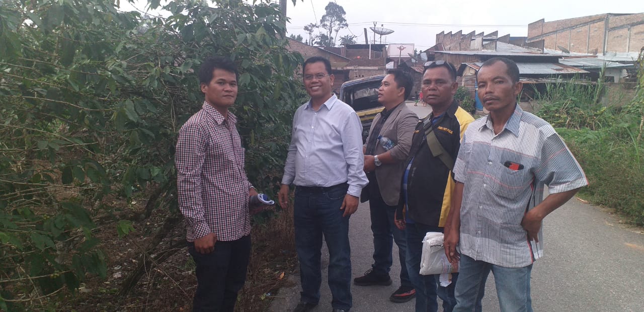 Datang ke Parsoburan, Poltak Sitorus Sambangi Pasar Parsoburan