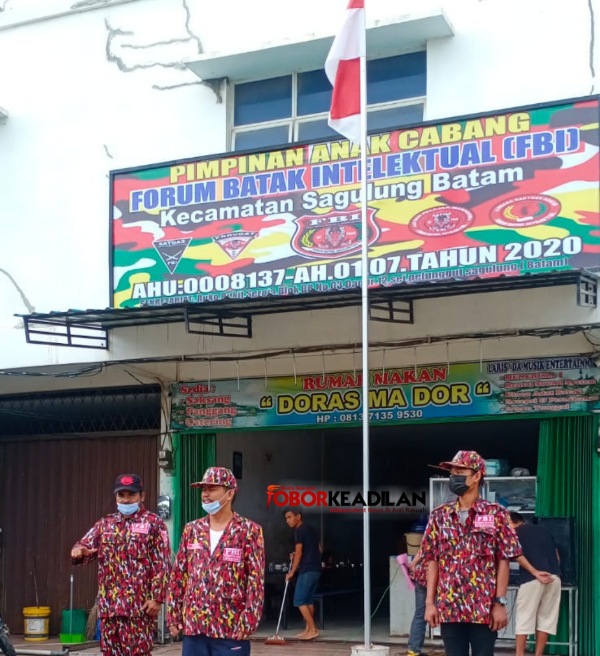 Forum Batak Intelektual (FBI) Kecamatan Sagulung Batam Menggelar Upacara HUT ke-76